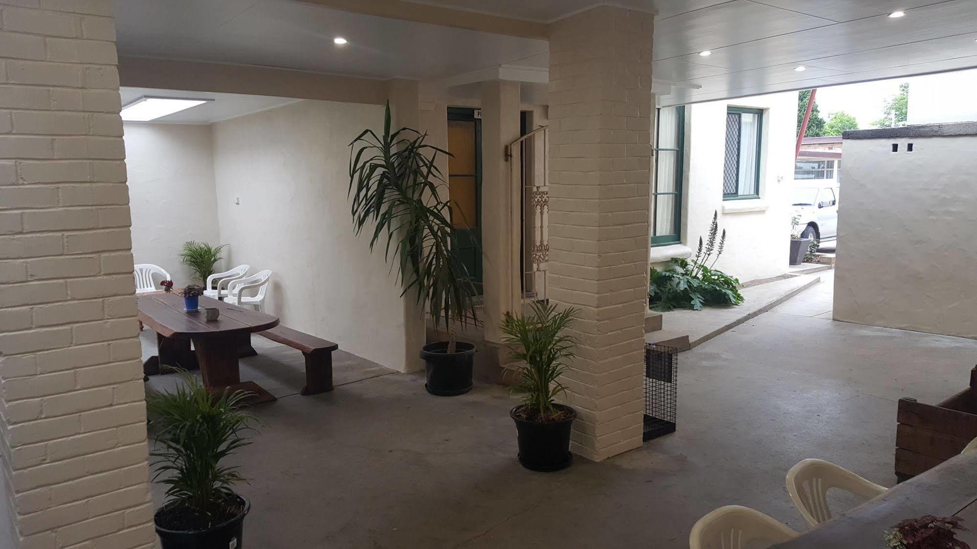罗伊尔滕特菲尔德汽车旅馆 外观 照片